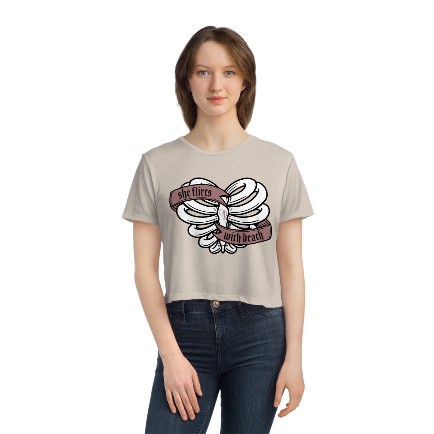 She Flirts with Death - Women's Flowy Cropped Tee